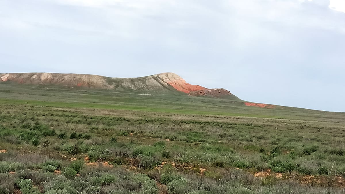 Гора Большое Богдо (Астраханская обл.), вид из степи